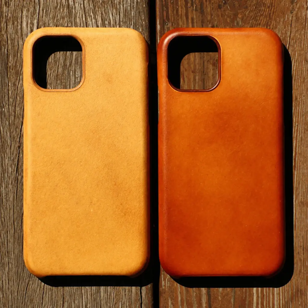 other leather phone case vs vegetable tanned phone case