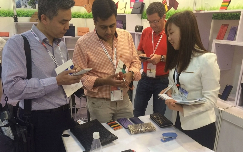 leather accessories sourcing partner